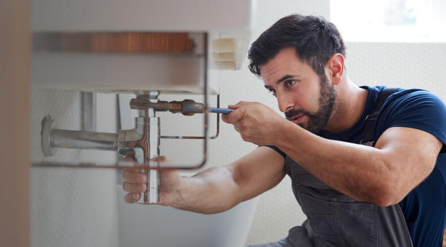 Professional water heater installation services in Leonard, ND